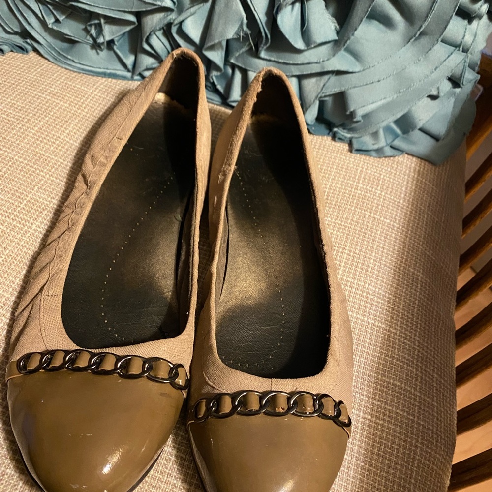 🌻NATURALIZER N5 Contour. SIZE 10.5. (F001)